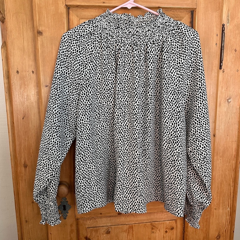 Nine West Rouched Mock Turtleneck Blouse White & Black Long Sleeve Sz Large